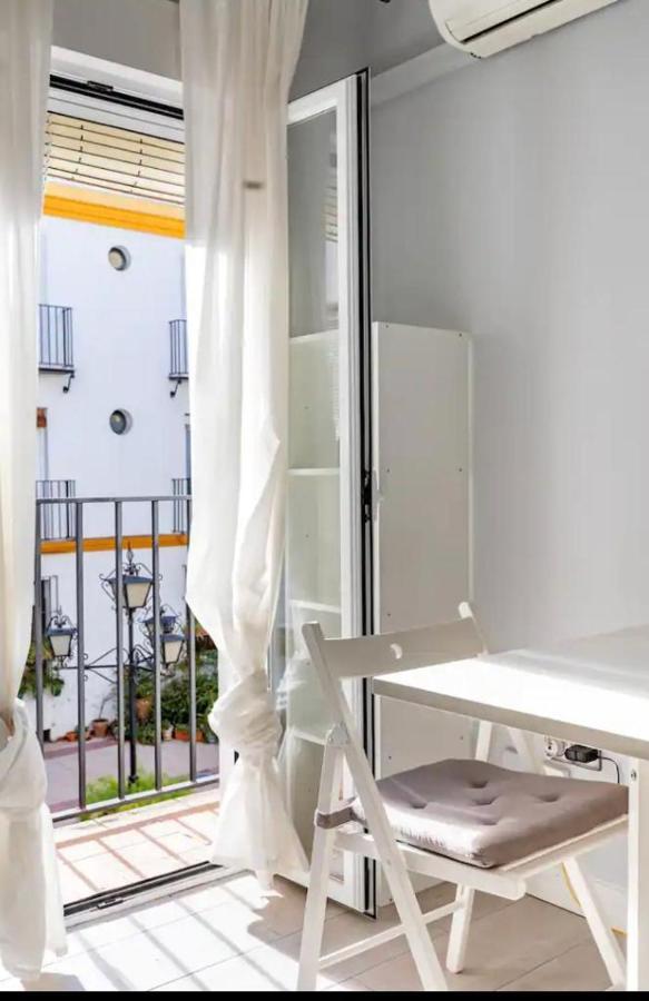 Boteros Wabi Seville